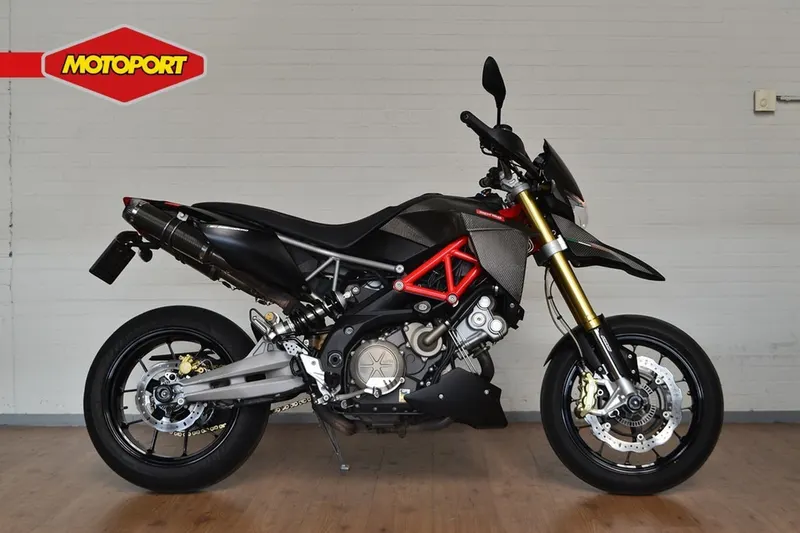 Aprilia Dorsoduro 750 (2012)