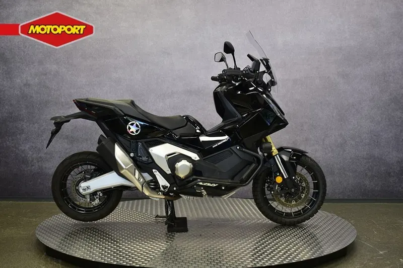 Honda X ADV (2025)