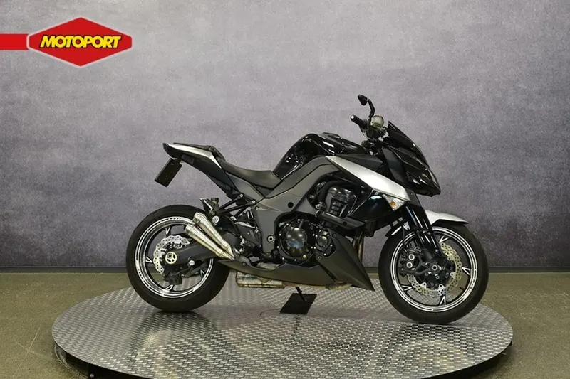 Kawasaki Z1000 (2010)