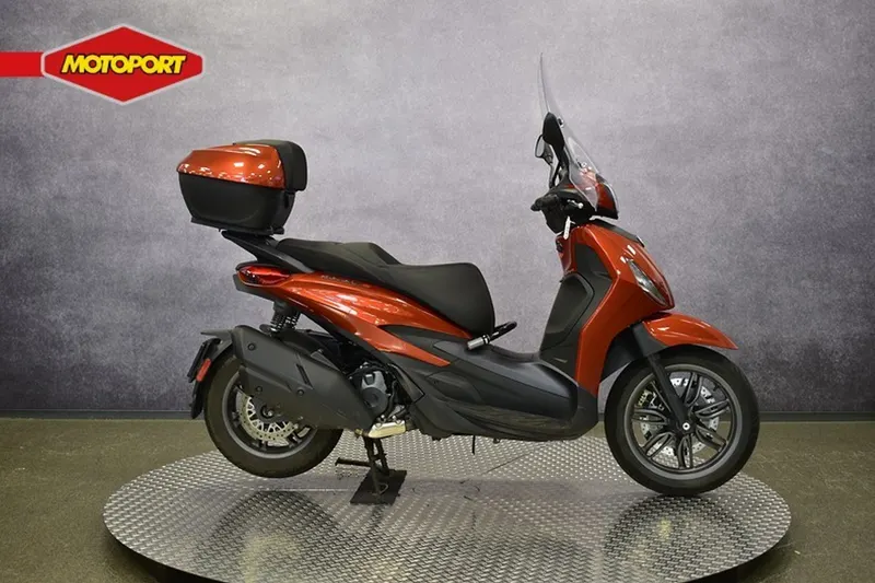 Piaggio Beverly 400 S (2022)