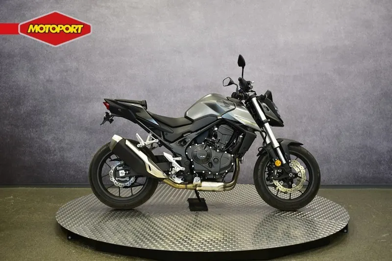Honda CB 750 Hornet (2023)
