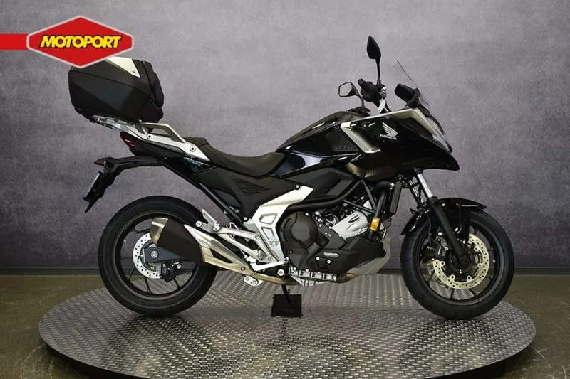 Honda NC750X (2026)