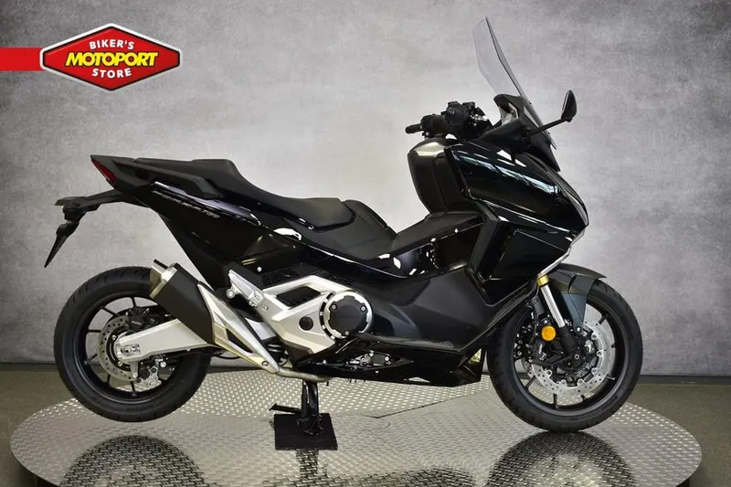 Honda Forza 750 (2021)