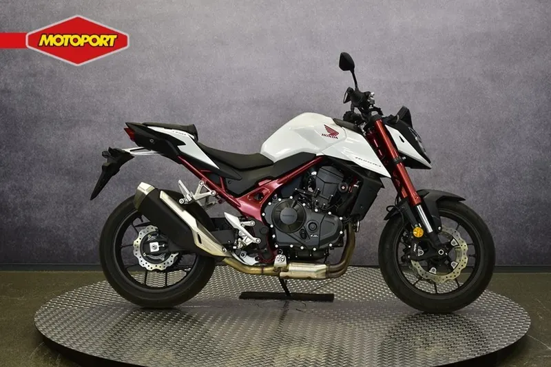 Honda CB 750 Hornet (2023)