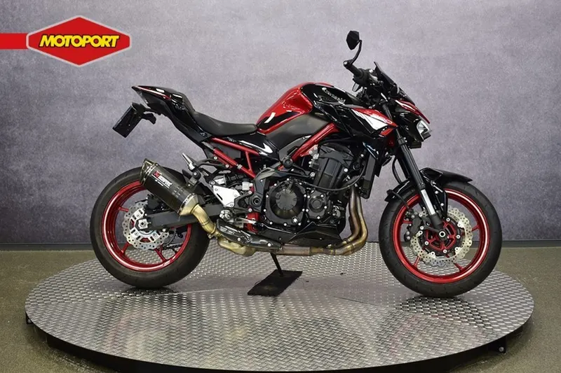 Kawasaki Z900 (2024)