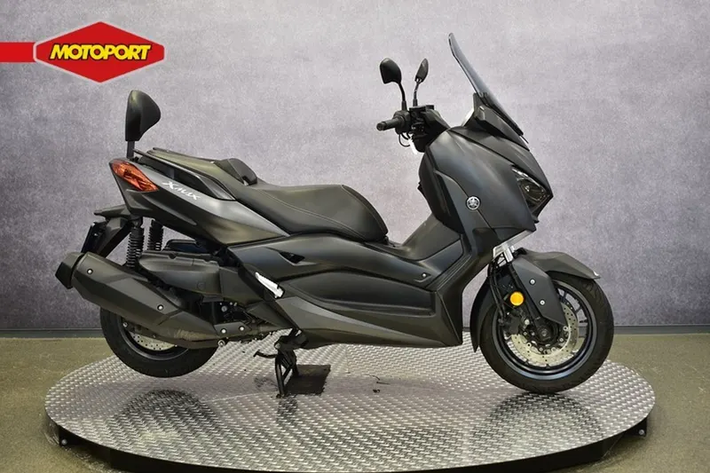 Yamaha X MAX 400 (2020)