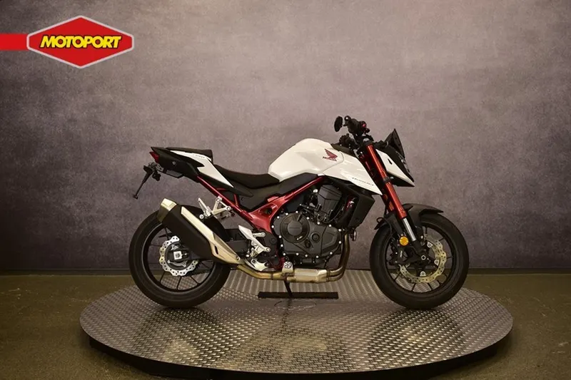 Honda CB 750 Hornet (2024)