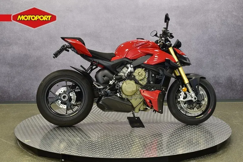 Ducati Streetfighter V4S (2023)