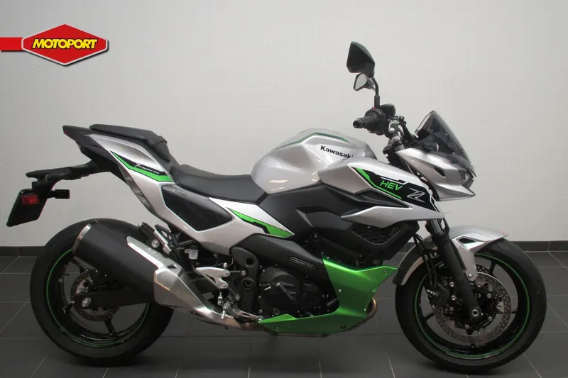 Kawasaki Z7 Hybrid (2024)