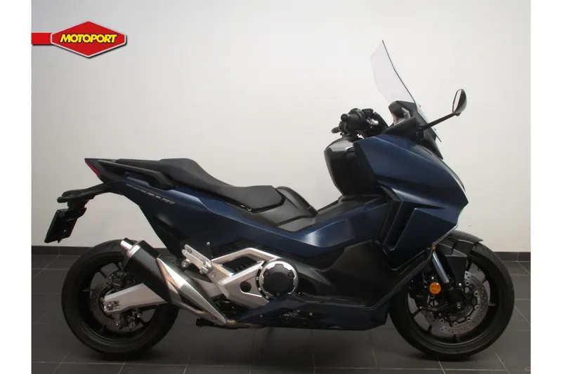 Honda Forza 750 (2021)