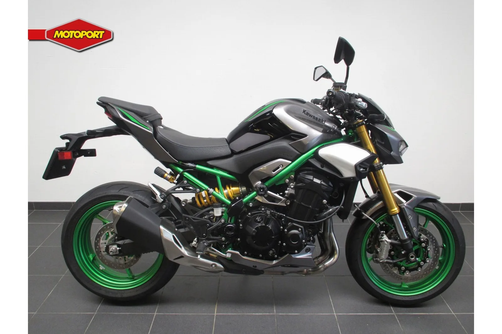 Kawasaki Z 900 se (2025) — foto 1