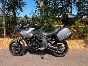 Triumph Tiger 1050 (2012) — foto 1