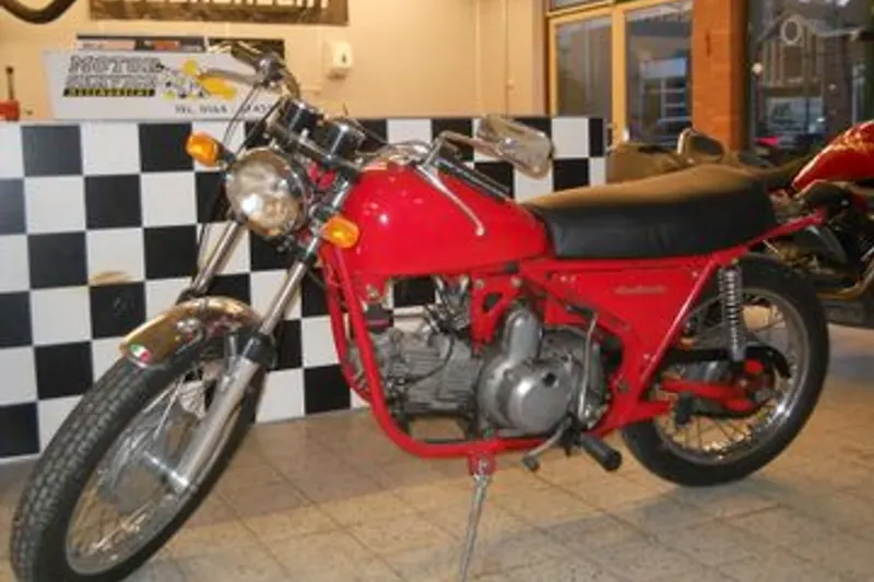 Harley-Davidson SS (1974)