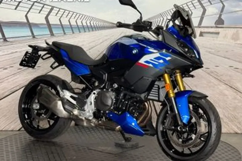 BMW F 900 XR (2024)