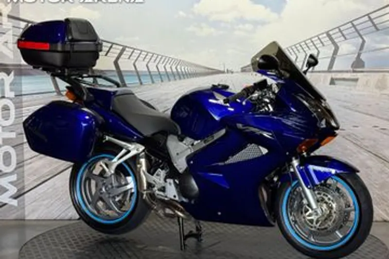 Honda VFR 800 FI VTEC (2004)