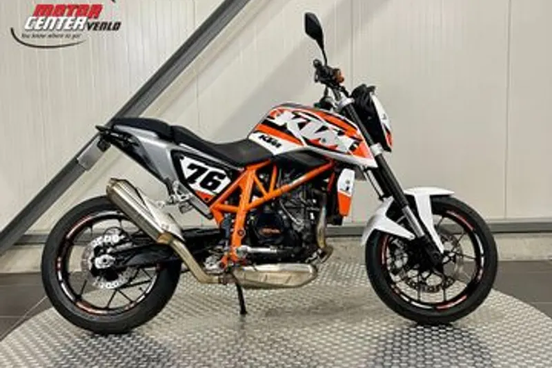KTM 690 Duke (2013)