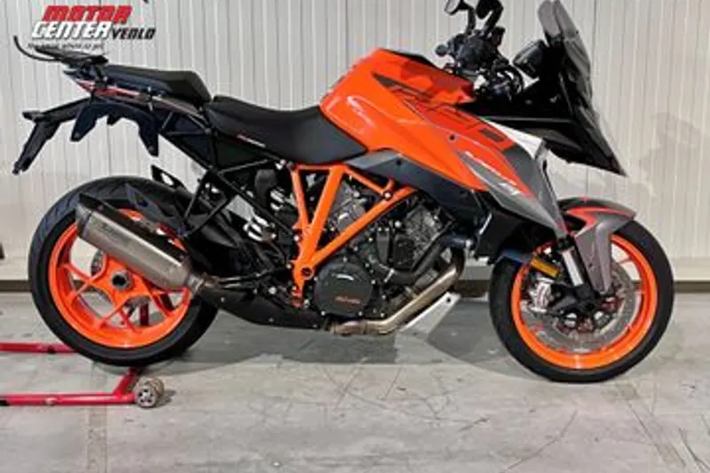 KTM 1290 Super Duke (2021)