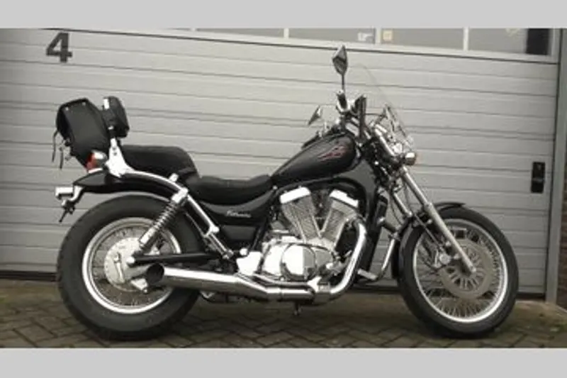 Suzuki VS 400 Intruder (1997)