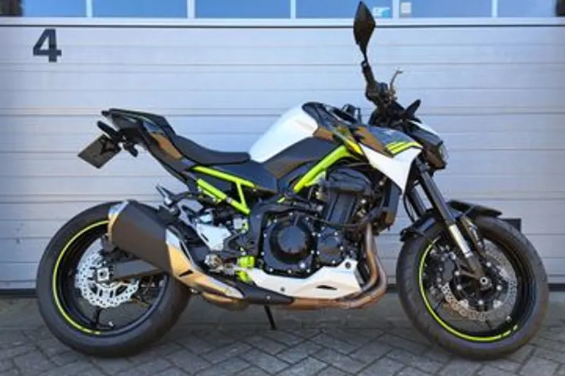 Kawasaki Z900 (2021)