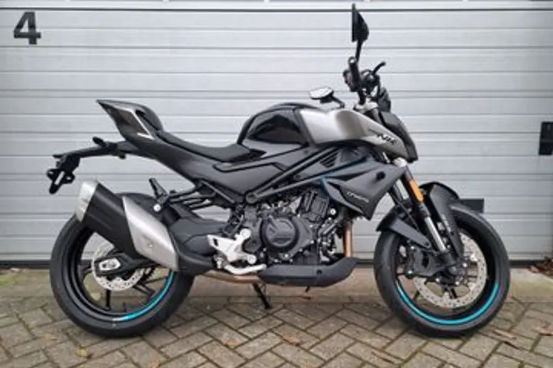 CFMoto 450NK (2026)