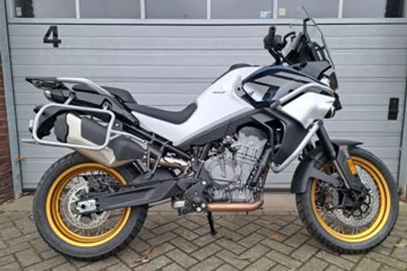 CFMoto 800 MT (2026)