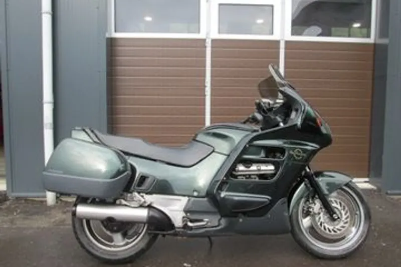Honda ST 1100 PAN European (1990)