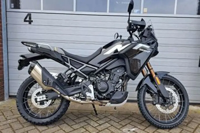 CFMoto 450 MT (2026)