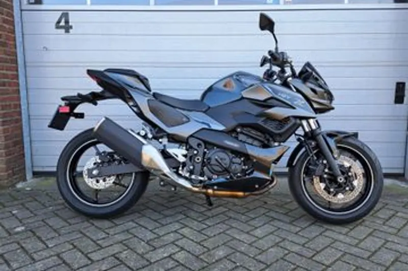 Kawasaki Z7 Hybrid (2024)