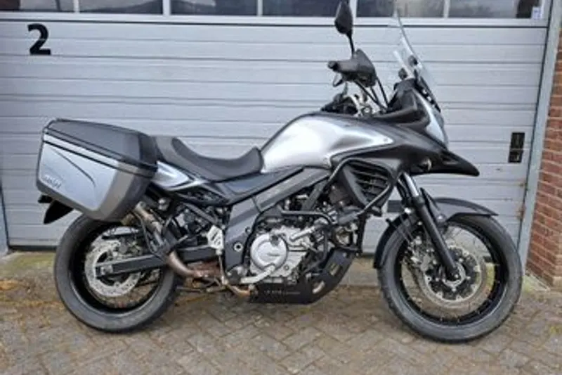 Suzuki V-Strom (2016)