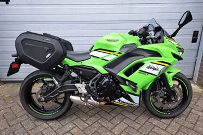 Kawasaki Ninja 650 (2025)