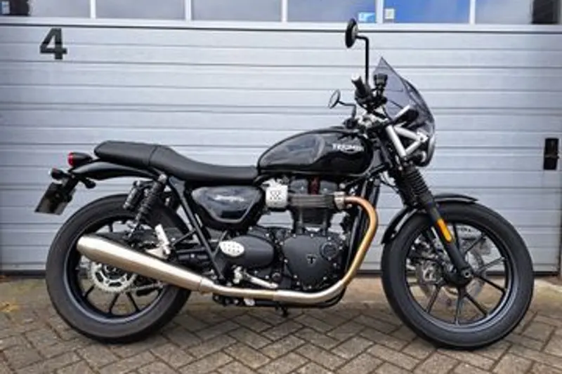 Triumph Street Twin (2017)