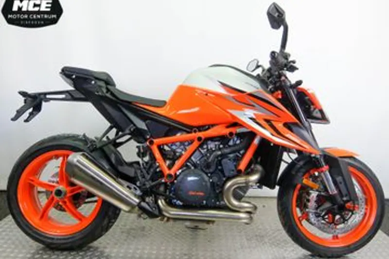 KTM 1290 Super Duke (2024)