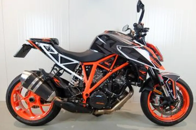 KTM 1290 SuperDuke R (2018)
