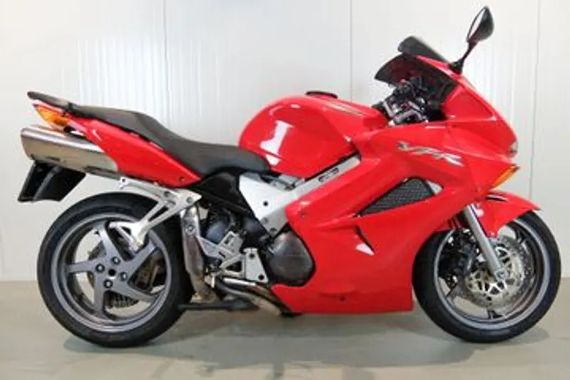 Honda VFR 800 FI (2005)