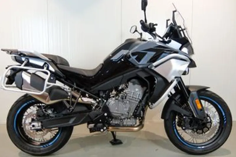 CFMoto 800 MT (2026)
