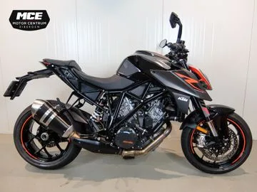 KTM 1290 SuperDuke R (2018) — foto 1