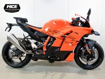 KTM 990 RC R (2025) — foto 1