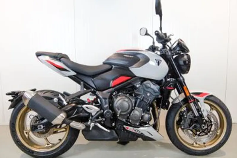 Triumph Trident 800 (2026)