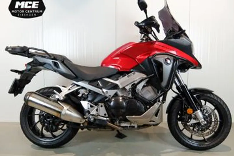 Honda VFR 800 X Crossrunner (2015)