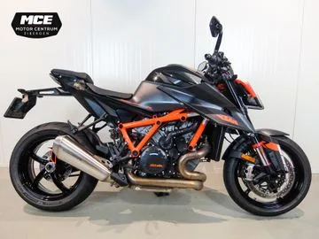 KTM 1290 SuperDuke R (2020) — foto 1