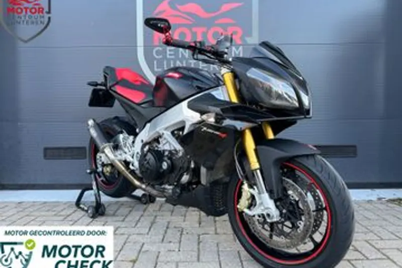 Aprilia Tuono V4 R (2011)