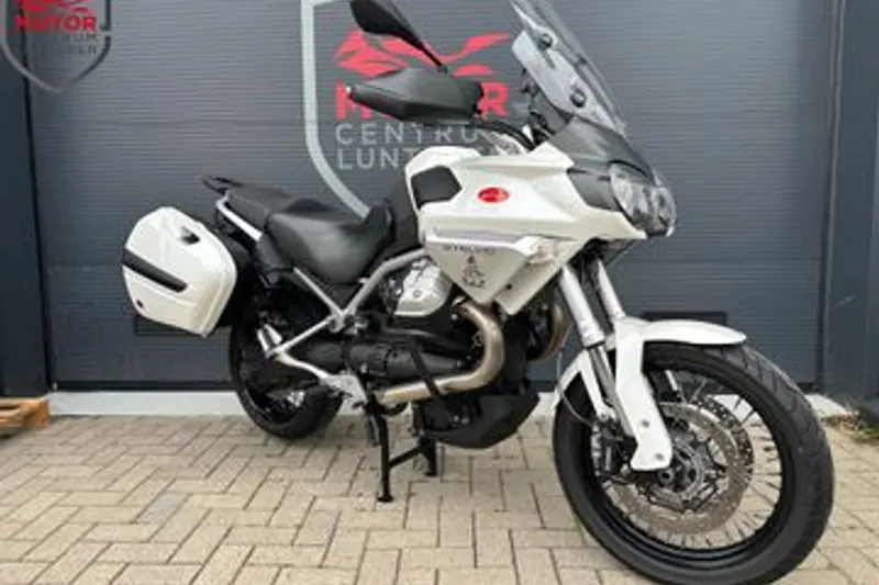 Moto Guzzi Stelvio 1200 (2010)