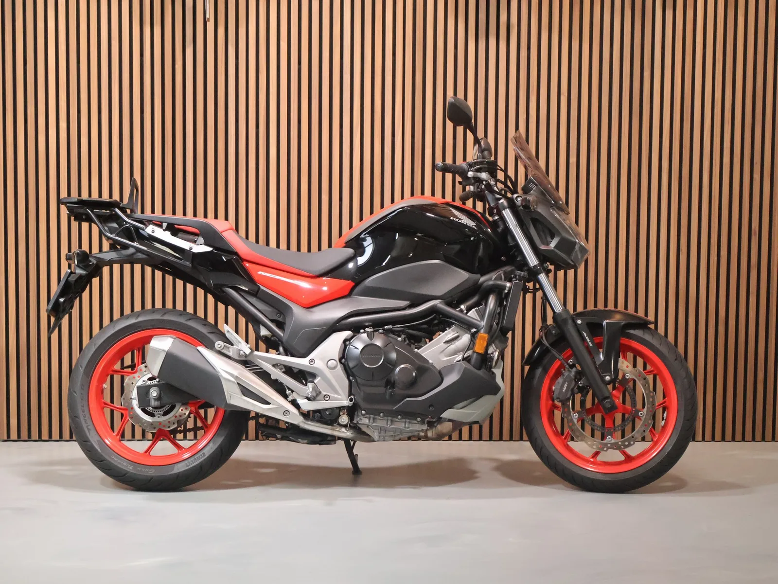 Honda NC 750 S (2017) — foto 1