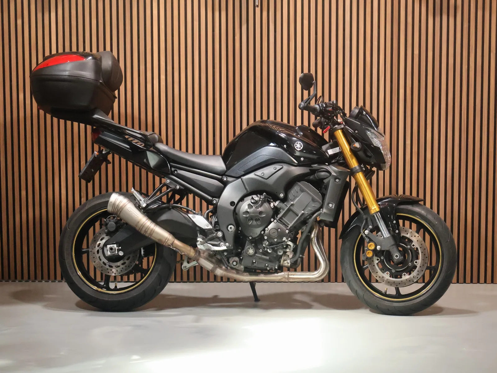Yamaha FZ8 (2010) — foto 1