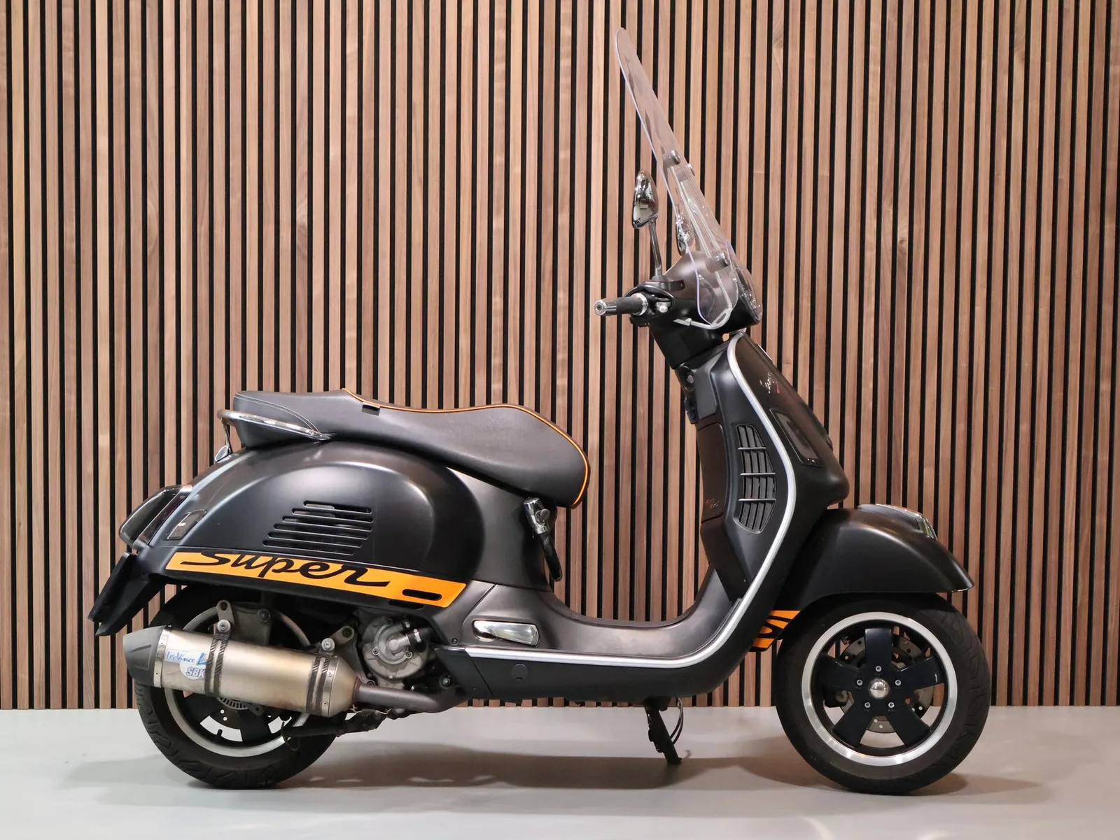 Vespa GTS 300 (2014) — foto 1