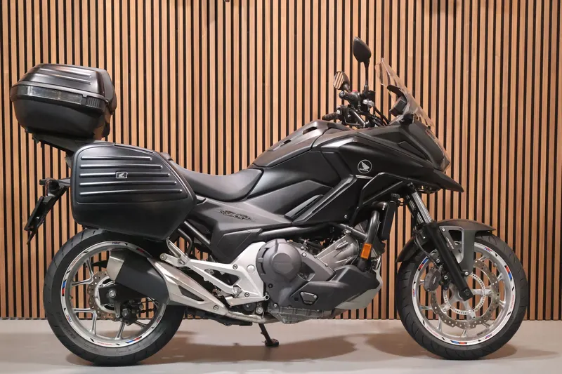 Honda NC750X (2016)