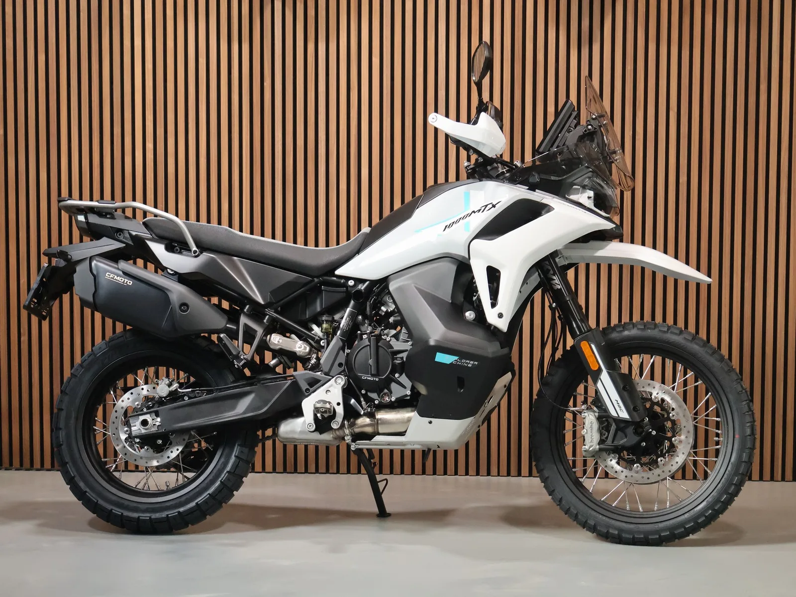 CFMoto MT-X1000 (2026) — foto 1