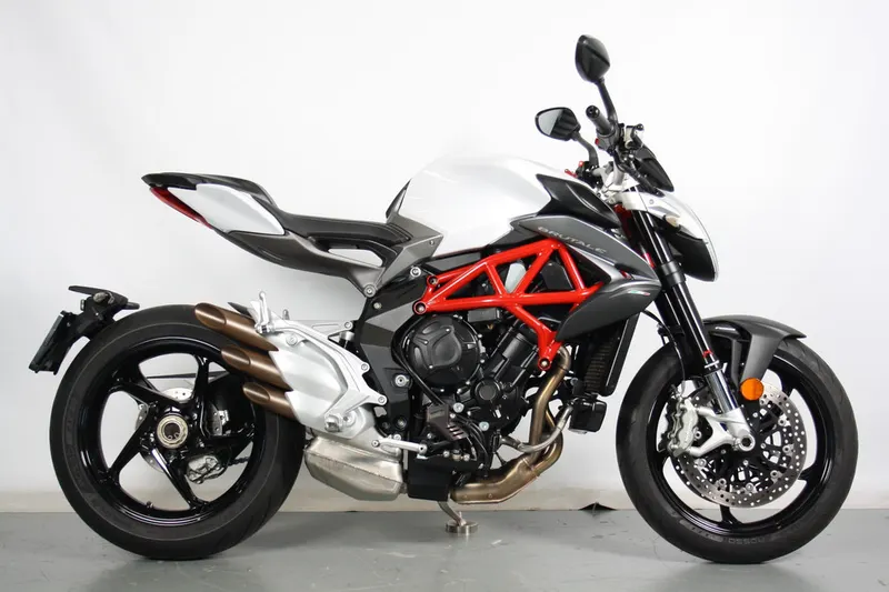 MV Agusta Brutale 800 (2016)