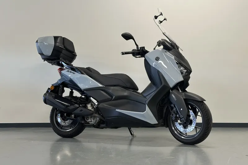 Yamaha Xmax 300 Tech MAX (2025)