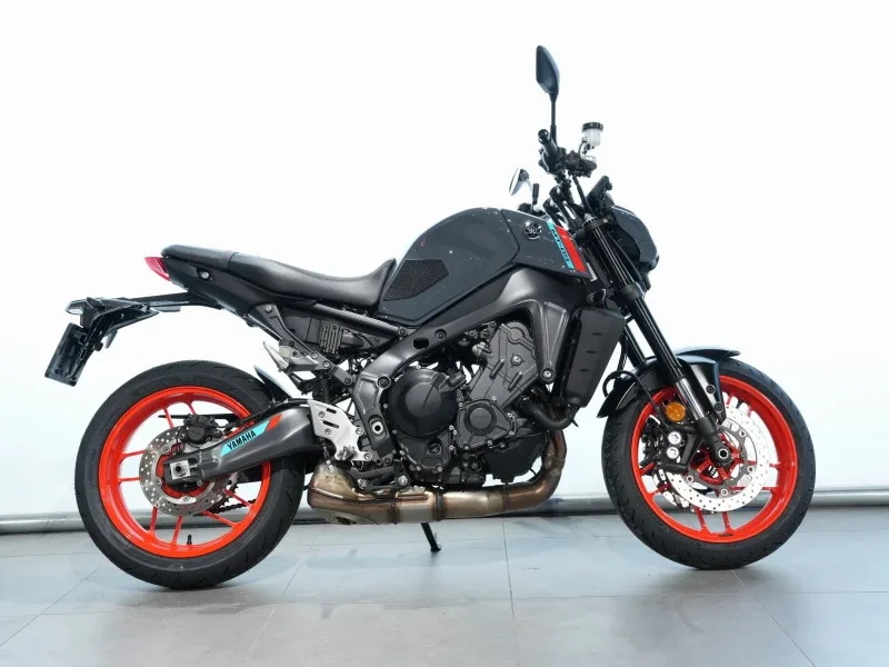 Yamaha MT-09 (2021) — foto 1